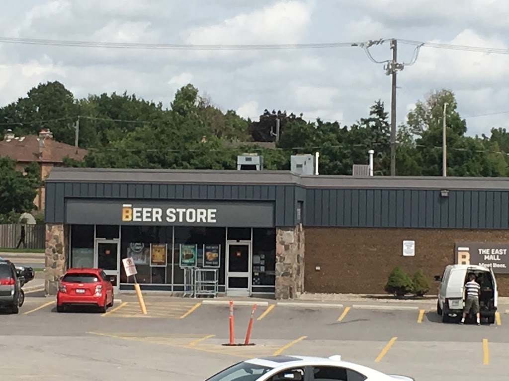 Beer Store | 10 The East Mall Crescent, Etobicoke, ON M9B 3Y5, Canada | Phone: (416) 233-7821