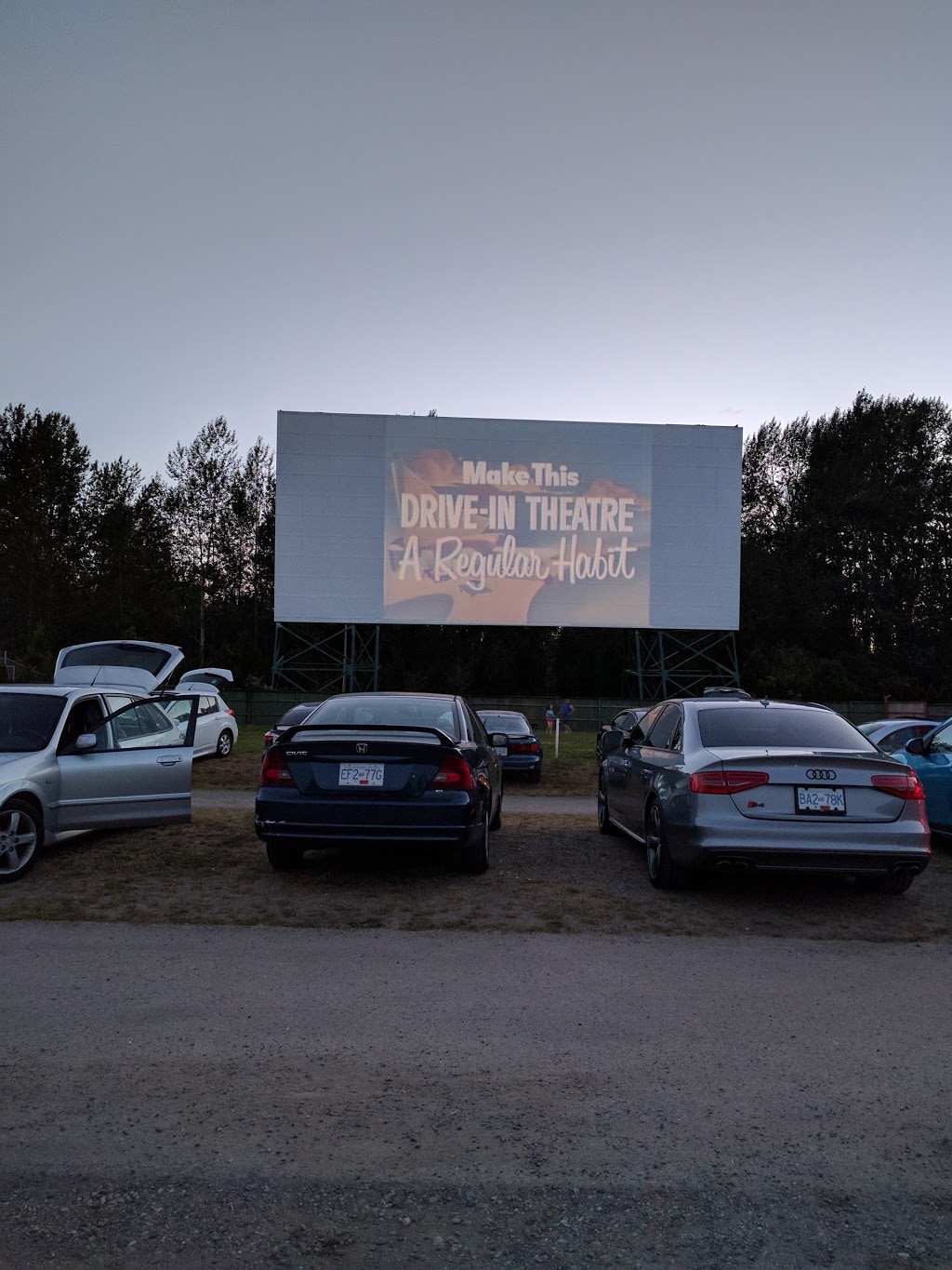 Twilight Drive-In Theatre | 3350 260 St, Aldergrove, BC V4W 2B1, Canada | Phone: (604) 856-5063