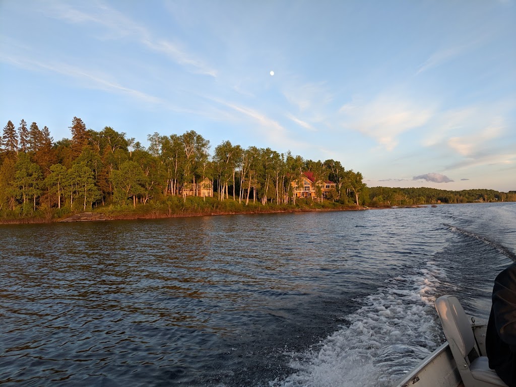 Pourvoirie du Pêcheur | 370 Chem. du Tour du Lac, Sainte-Anne-du-Lac, QC J0W 1V0, Canada | Phone: (819) 586-2989