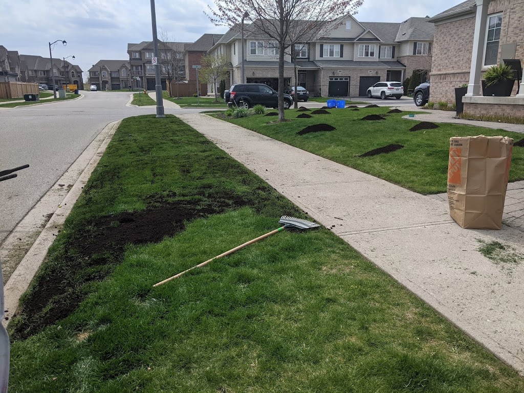 Connected Lawn Care | 2041 Westfield Dr, Mississauga, ON L4Y 1P2, Canada | Phone: (416) 937-6702