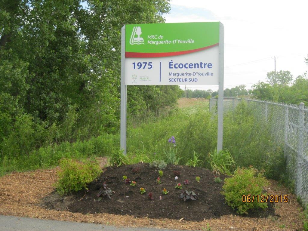 Ecocentre Marguerite-DYouville-Secteur Sud | 1975 Chemin de lÉnergie, Varennes, QC J3X 1P7, Canada | Phone: (450) 583-3301