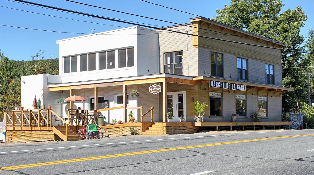 Marché de la Gare | 1600 Chemin Pierre Péladeau, Sainte-Adèle, QC J8B 1Z5, Canada | Phone: (450) 745-0533