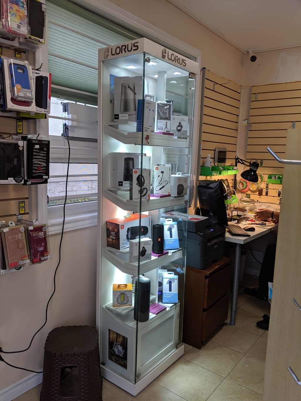 M-Tech Cell Phones and Electronics Inc | 742 Tower St S, Fergus, ON N1M 2R3, Canada | Phone: (519) 843-9999