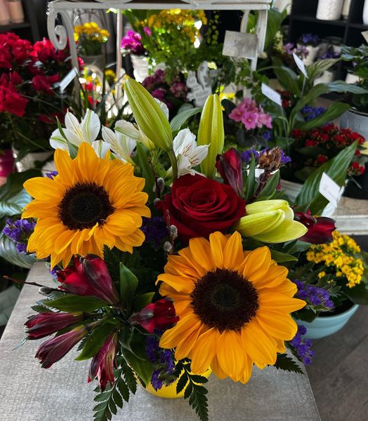 Northwest Florist | 8650 112 Ave NW Unit 7139, Calgary, AB T3R 0R5, Canada | Phone: (403) 289-0606