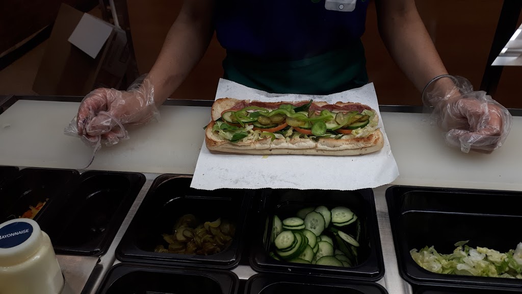 Subway | 34981 Lougheed Hwy, Mission, BC V2V 6T1, Canada | Phone: (604) 820-8985