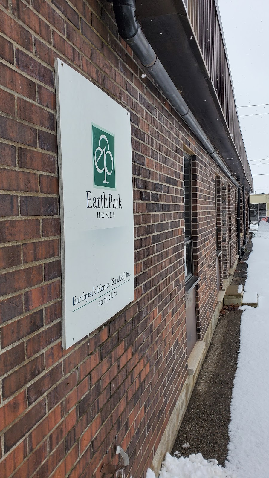 Earth Park Homes | 73 Hincks St #3, New Hamburg, ON N3A 2A2, Canada | Phone: (519) 662-9989