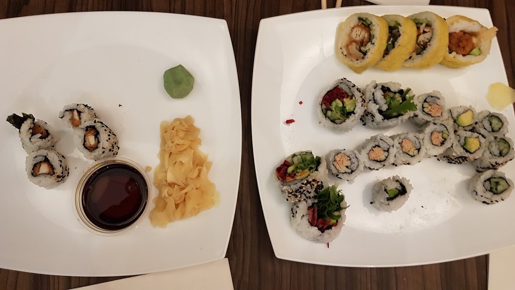 Yuzu sushi | 1830 Rue King Ouest, Sherbrooke, QC J1J 2E2, Canada | Phone: (819) 562-9888