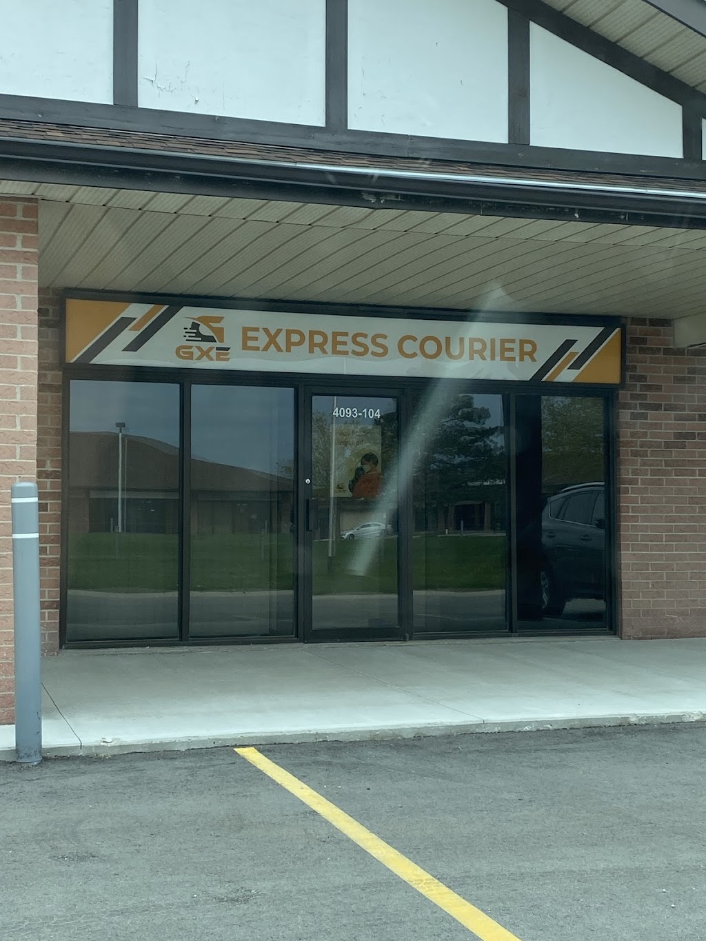 GXE Express | 4093 Meadowbrook Dr #104, London, ON N6G 1L1, Canada | Phone: (519) 203-3026