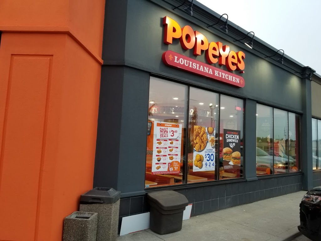 Popeyes Louisiana Kitchen | 1 275, 323 Caradoc St S Unit1, Strathroy, ON N7G 2P3, Canada | Phone: (519) 245-3312