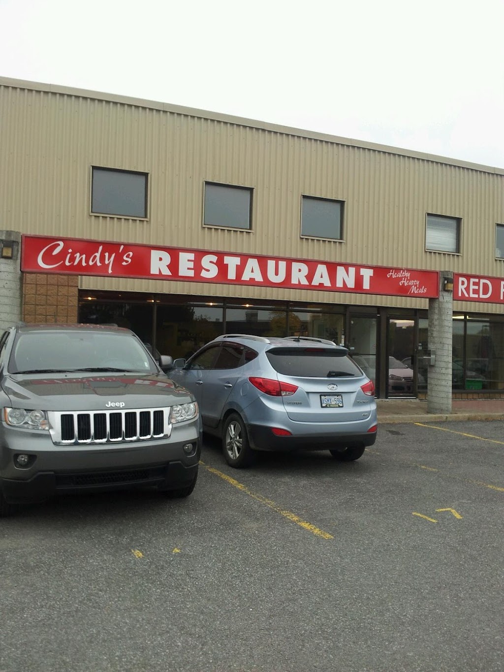 Cindys Restaurant | 15 Capella Ct, Nepean, ON K2E 7X1, Canada | Phone: (613) 727-9362