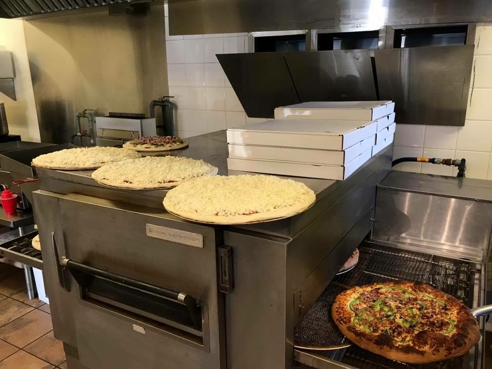 PIZZA CÉSAR | 200 Chemin Saint-Féréol, Les Cèdres, QC J7T 1J3, Canada | Phone: (450) 452-2727