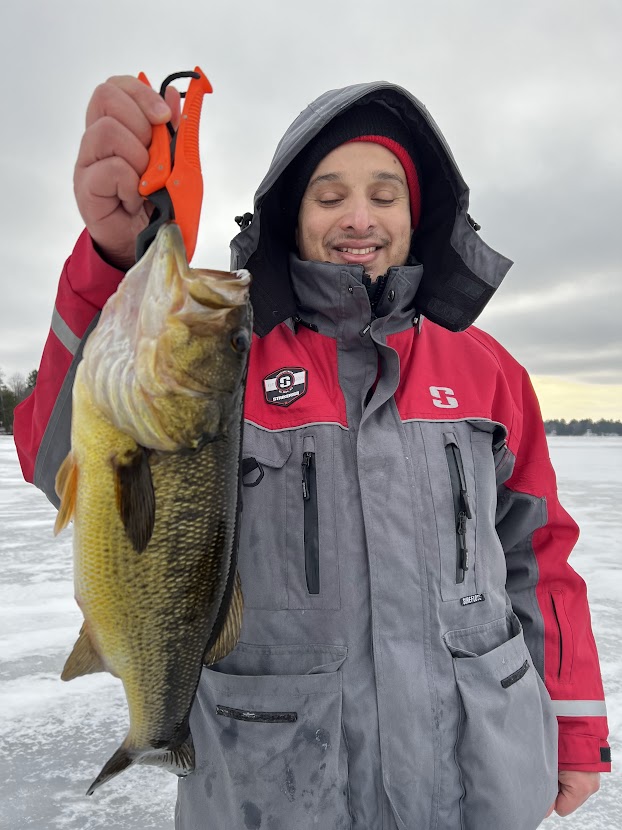 Ottawa Ice Fishing | 99 Woliston Crescent, Kanata, ON K2W 1G2, Canada | Phone: (613) 322-5676