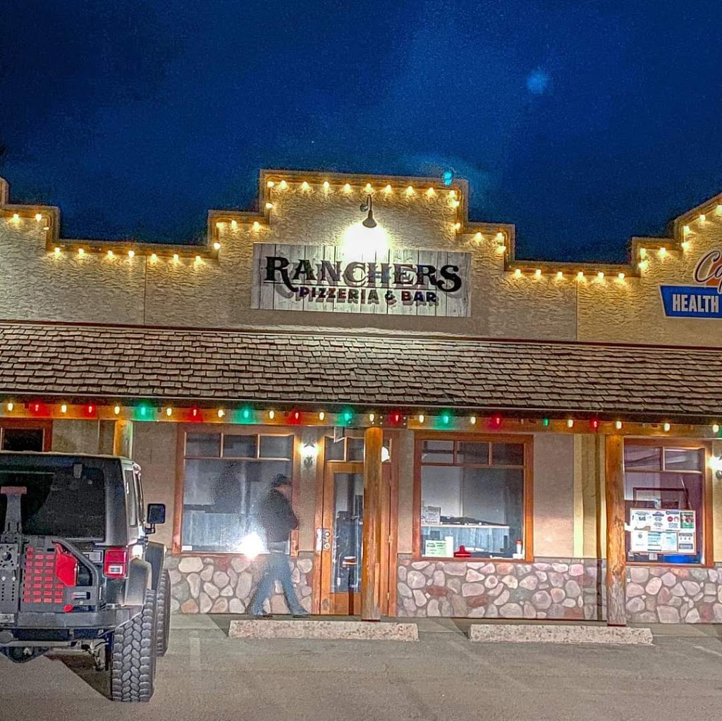 Ranchers Pizzeria and Bar | 2417 Golf Course Dr, Blind Bay, BC V0E 1H2, Canada | Phone: (778) 490-0066