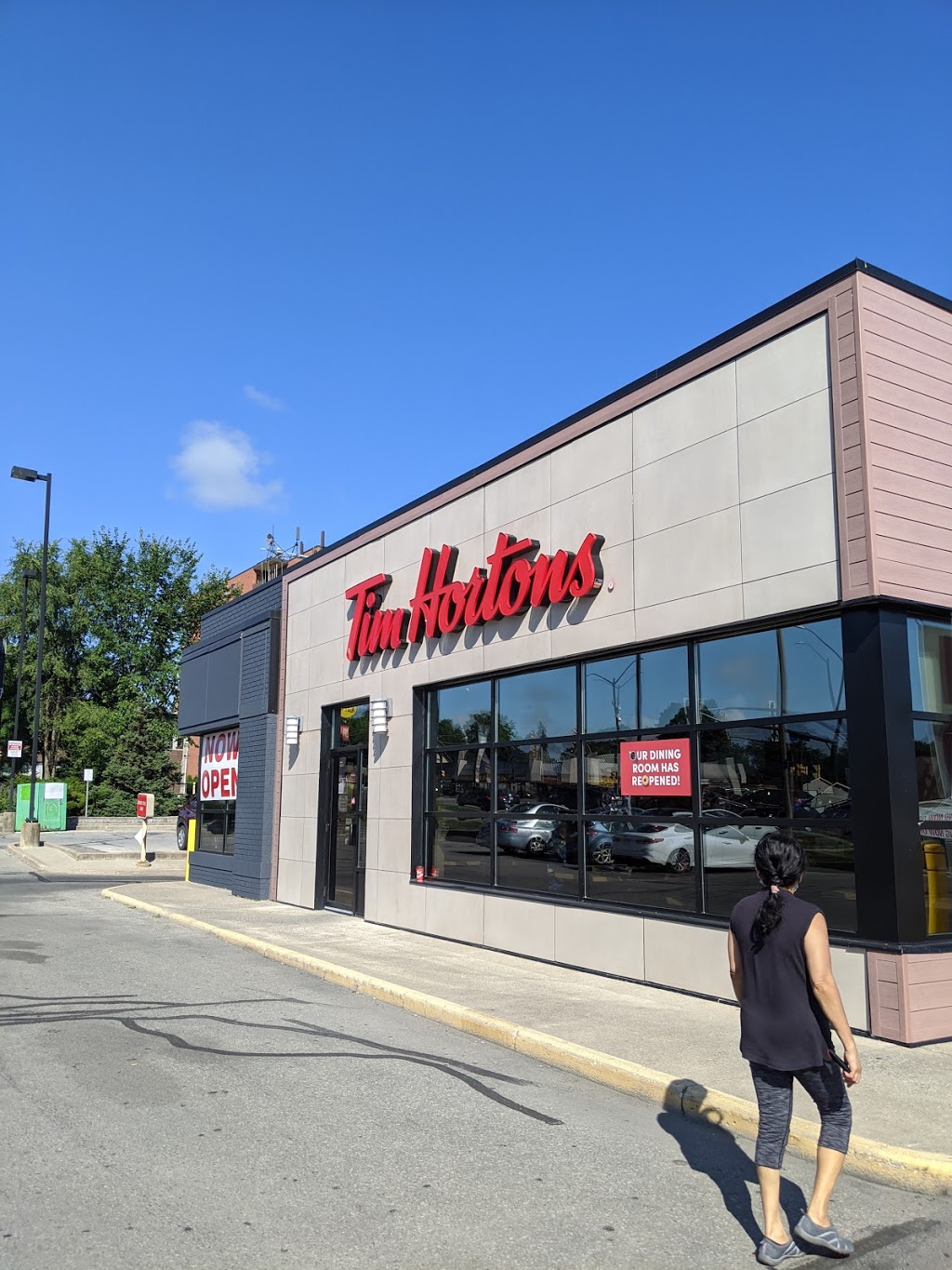 Tim Hortons | 3930 Montrose Rd, Niagara Falls, ON L2H 3C9, Canada | Phone: (905) 371-2111