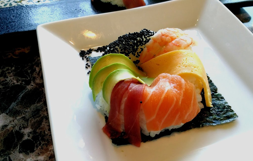 JC Sushi | 130-400 North Town Road, Winnipeg, MB R3Y 0Y3, Canada | Phone: (204) 505-5252