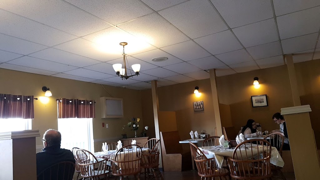 Fongs Restaurant | 143 Columbus Dr, Carbonear, NL A1Y 1A6, Canada | Phone: (709) 596-5010