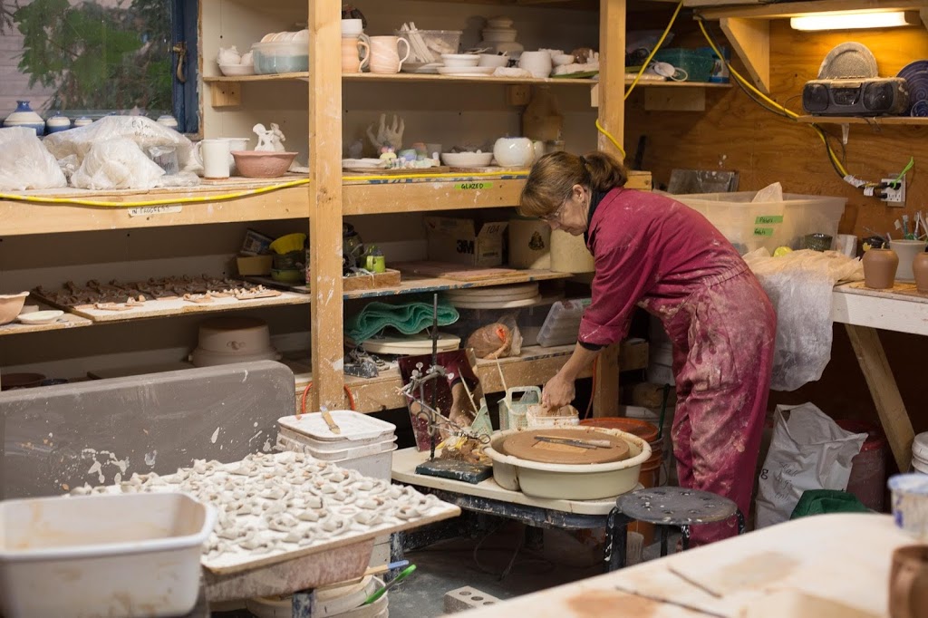 Pottery By Corinne | 466 Constance Ave, Victoria, BC V9A 6N3, Canada | Phone: (250) 882-5891