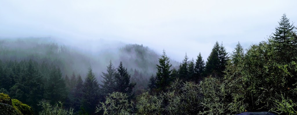 Mount Finlayson Trailhead | Unnamed Road, Victoria, BC V9B 6V3, Canada