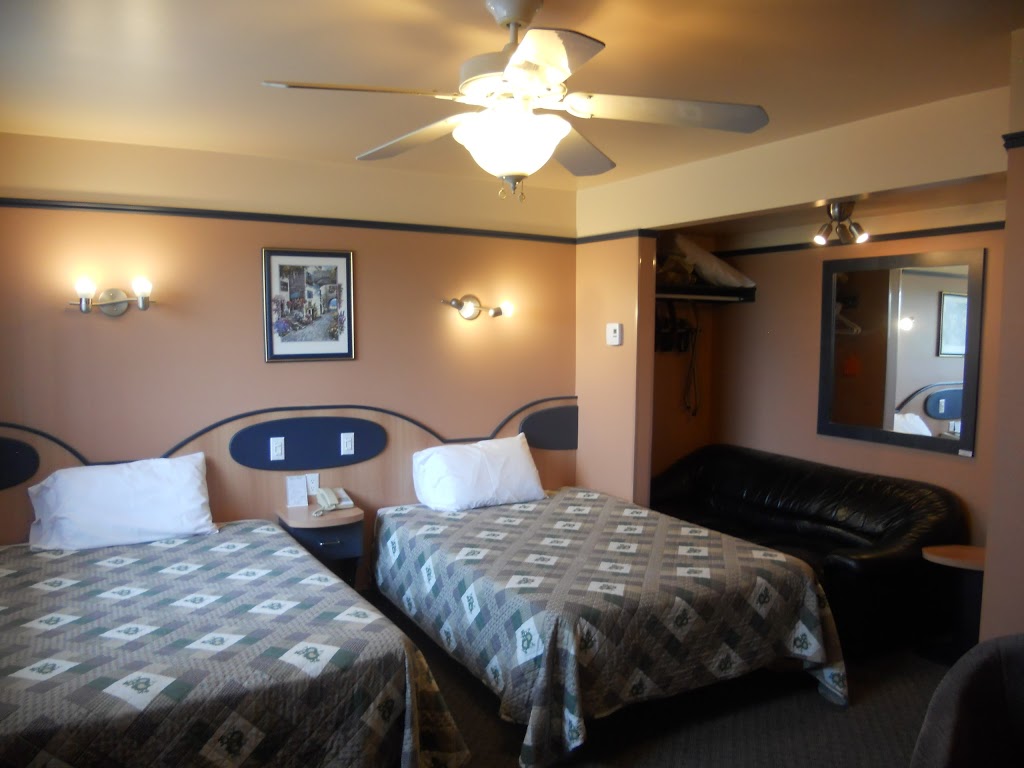 Motel Normandie | 1111 Boulevard Saint Laurent O, Louiseville, QC J5V 2L4, Canada | Phone: (819) 228-5541