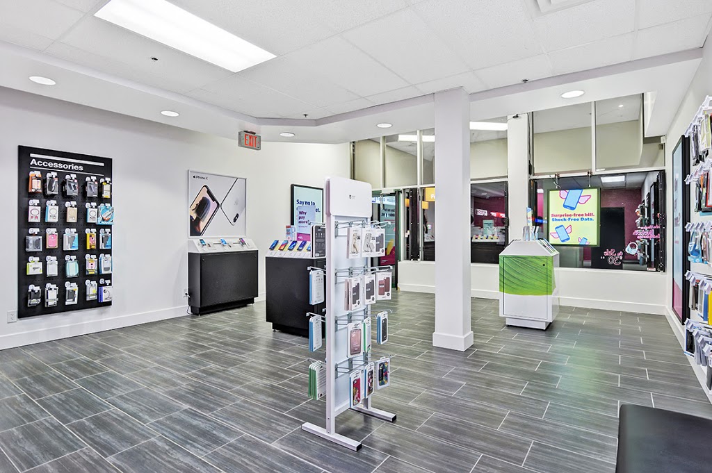 Koodo / TELUS | 2446 Bank St unit 126, Ottawa, ON K1V 1A4, Canada | Phone: (613) 875-9274