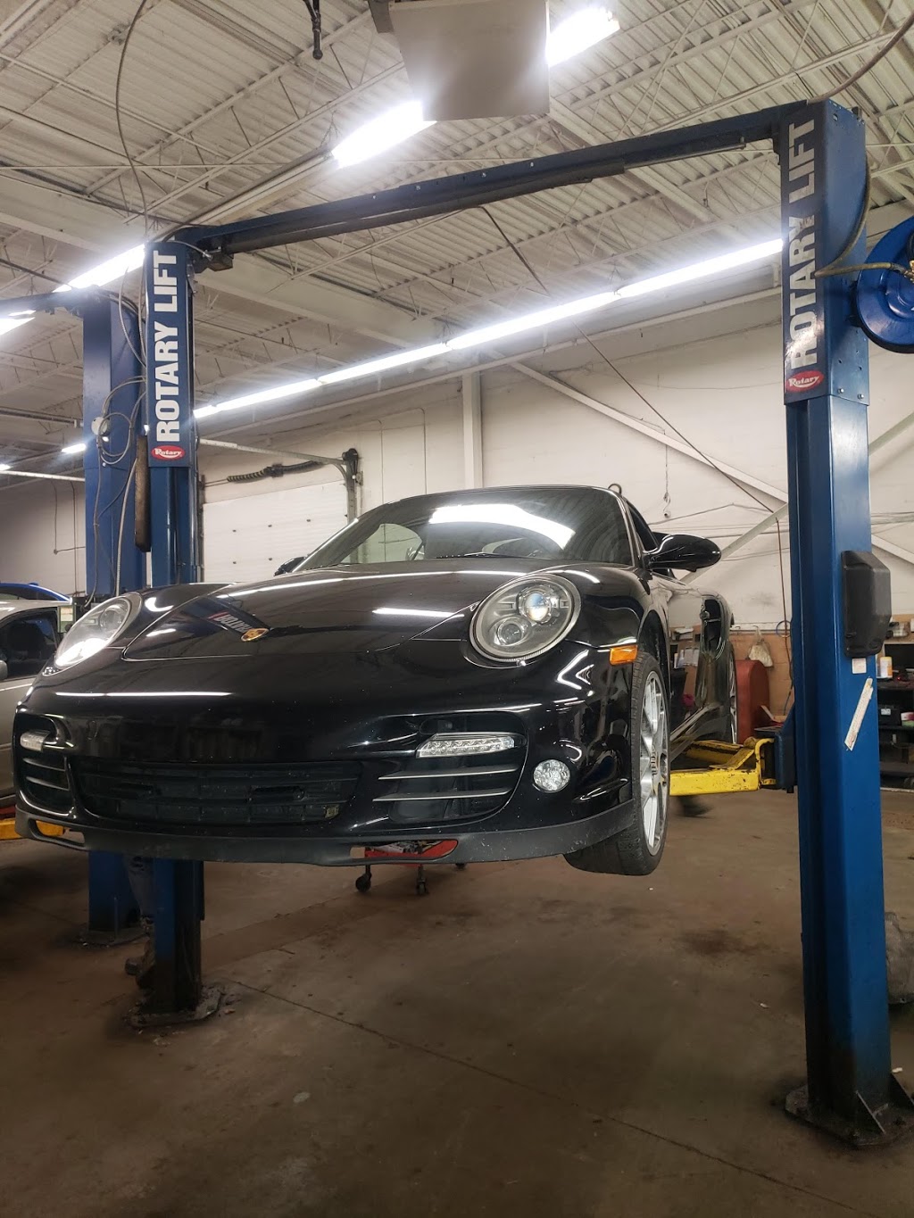 Carsfix Auto Service | 313 Enford Rd, Richmond Hill, ON L4C 3E9, Canada | Phone: (647) 921-7830