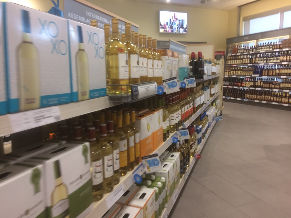 LCBO | 100, 324 Colonnade Dr, Kemptville, ON K0G 1J0, Canada | Phone: (613) 258-3252