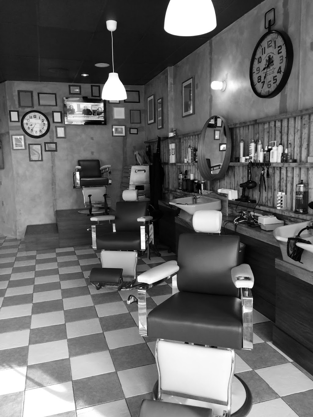 Chez Bob Barbershop | 126 Rue Principale, Châteauguay, QC J6J 3H1, Canada | Phone: (450) 698-2627