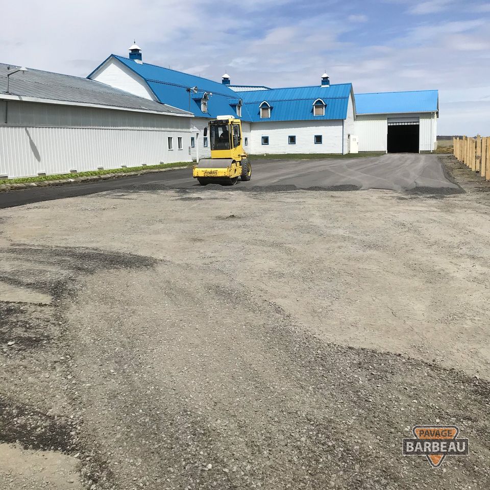 Pavage Barbeau | 620 Bd Industriel, Saint-Jean-sur-Richelieu, QC J3B 7X4, Canada | Phone: (450) 346-2169