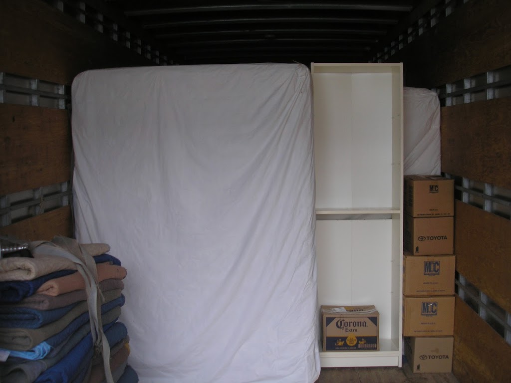 Attuned Moving | 891 Guelph St, Kitchener, ON N2H 5Z2, Canada | Phone: (519) 654-2407