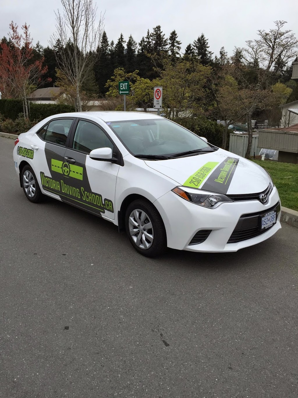 Victoria Driving School Inc | 1251 Burnside Rd W, Victoria, BC V8Z 1N7, Canada | Phone: (250) 858-1368