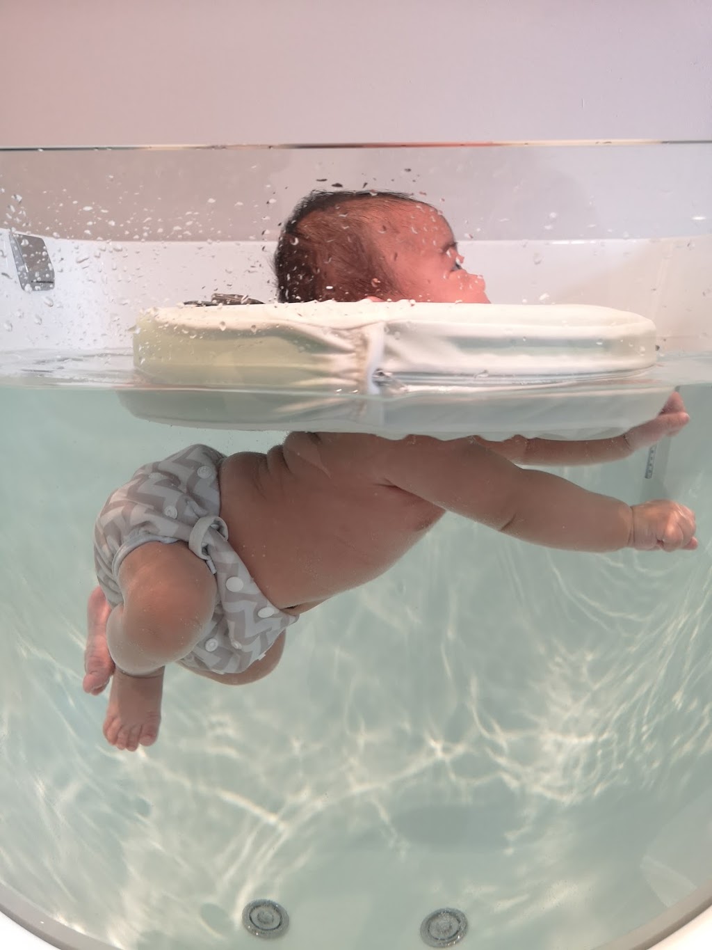 Baby Float Spa | 584 Ford Dr #6, Oakville, ON L6J 0A6, Canada | Phone: (416) 305-1815