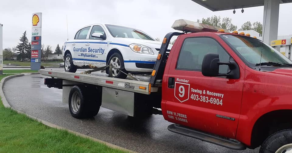 #9 Towing & Recovery Service LTD | 1540 49 St SE, Calgary, AB T2A 1S1, Canada | Phone: (403) 383-6904