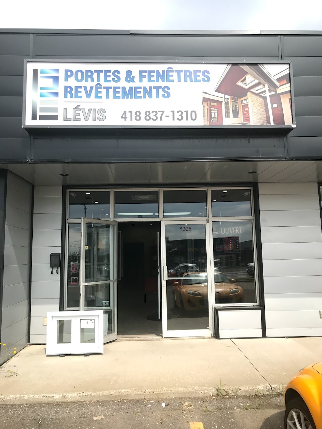 Portes et Fenêtres Revêtements Lévis | 5205 Bd Guillaume-Couture, Lévis, QC G6V 4Z4, Canada | Phone: (418) 837-1310