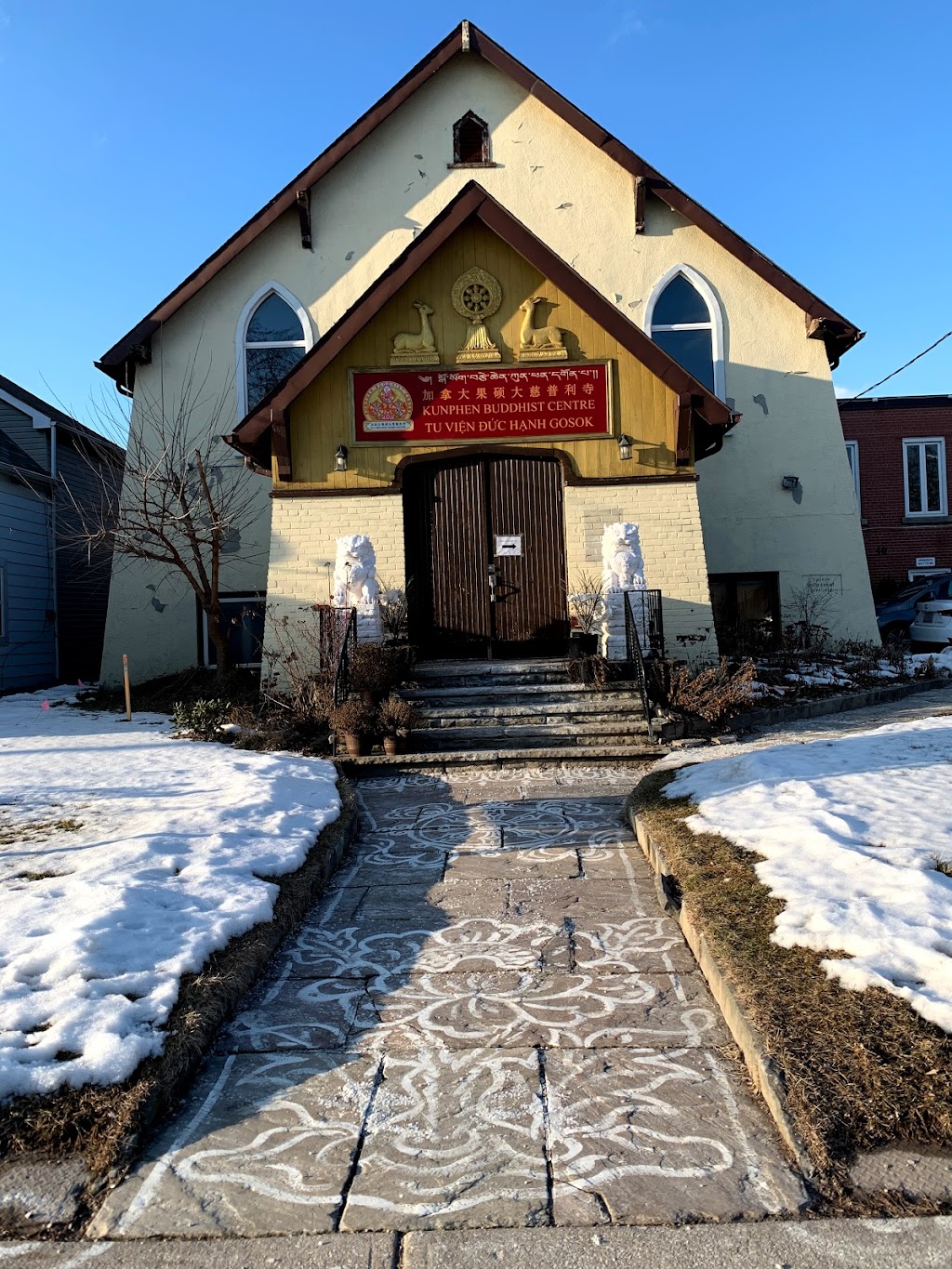 Kunphen Buddhist Centre | 40 Pritchard Ave, York, ON M6N 1T3, Canada | Phone: (416) 800-5016