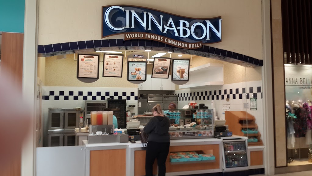 Cinnabon | 900 Dufferin St, Toronto, ON M6H 4B1, Canada | Phone: (416) 537-5864