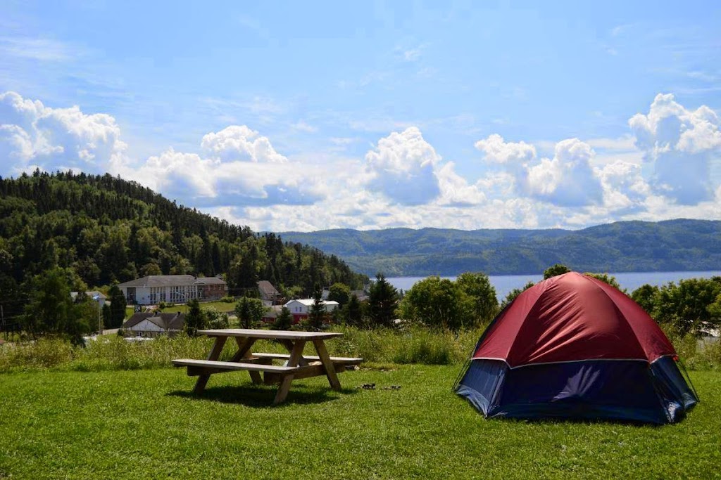 Camping La Descente Des Femmes | 154 Rue de la Montagne, Sainte-Rose-du-Nord, QC G0V 1T0, Canada | Phone: (418) 675-2581