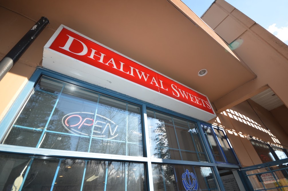 Dhaliwal Sweets & Chaat House | 8430 128 St #4, Surrey, BC V3W 4G3, Canada | Phone: (604) 596-1312