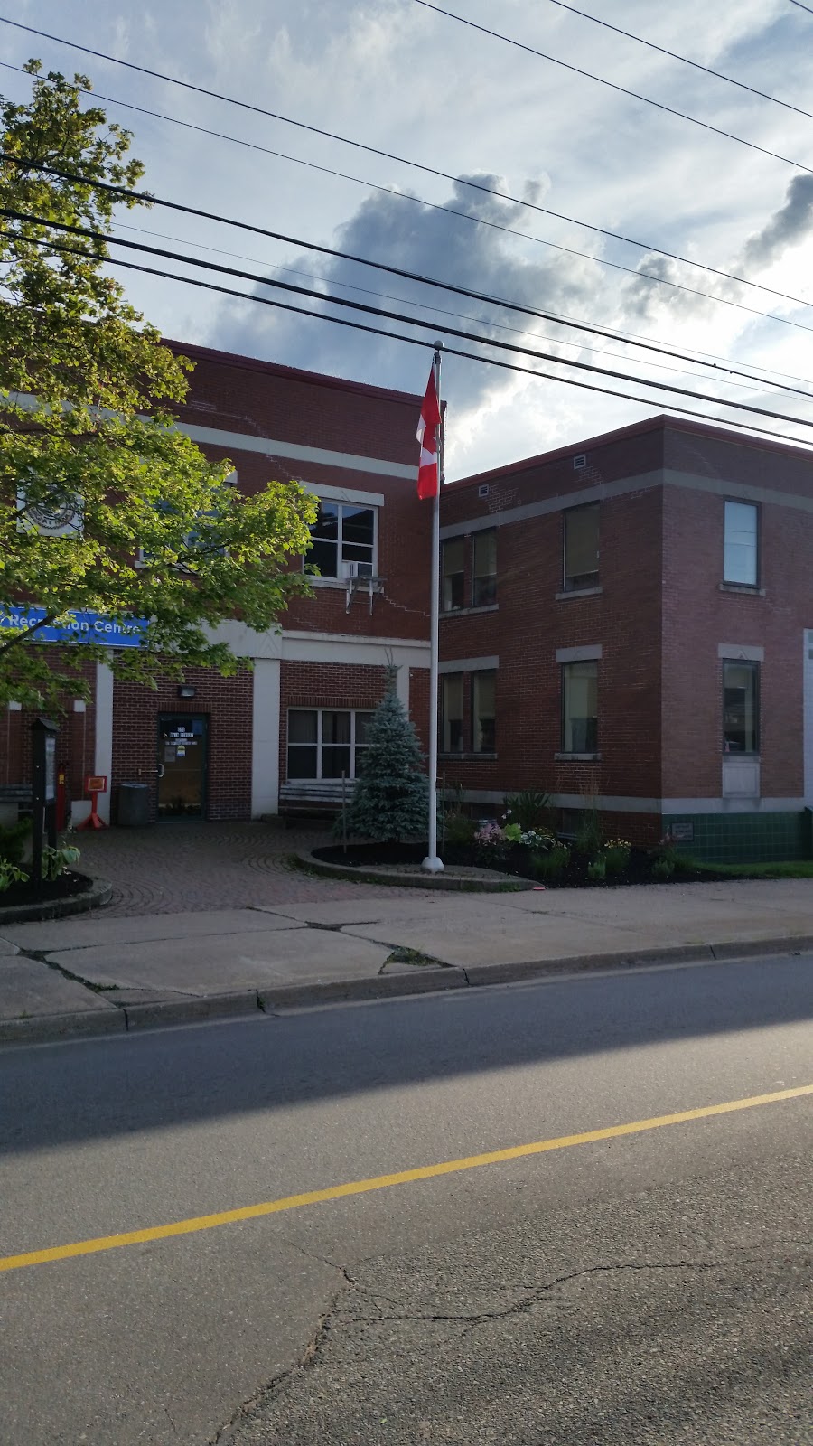 Kentville Town Hall | 354 Main St, Kentville, NS B4N 1K6, Canada | Phone: (902) 679-2500