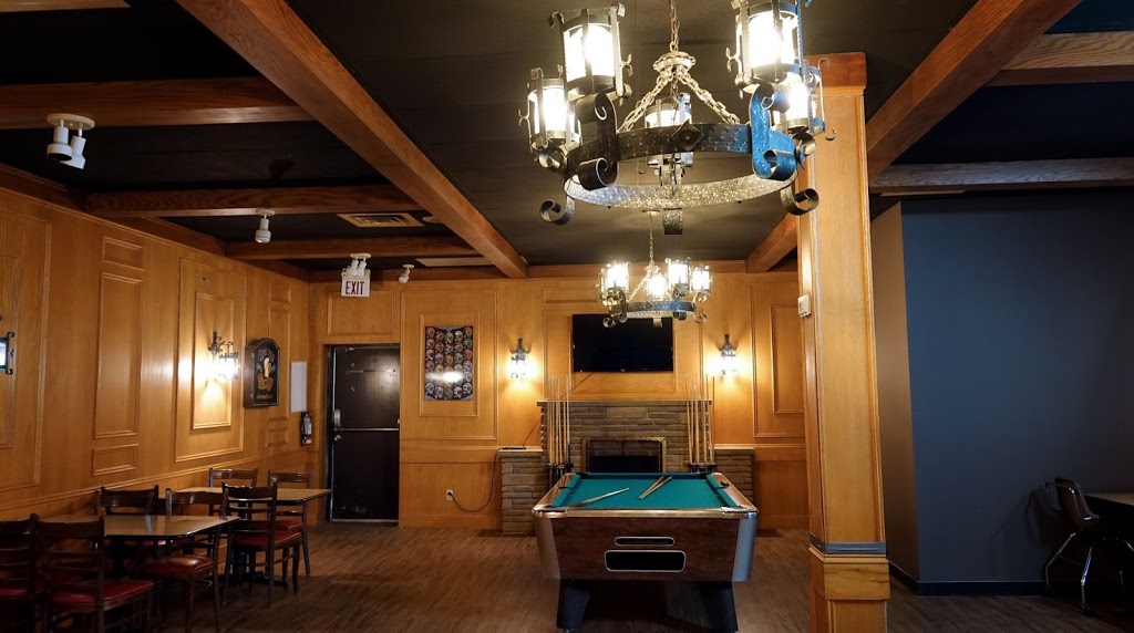 Castle Johns Pub and Restaurant Port Perry | 1894 Scugog St #11, Port Perry, ON L9L 1H7, Canada | Phone: (905) 982-0700