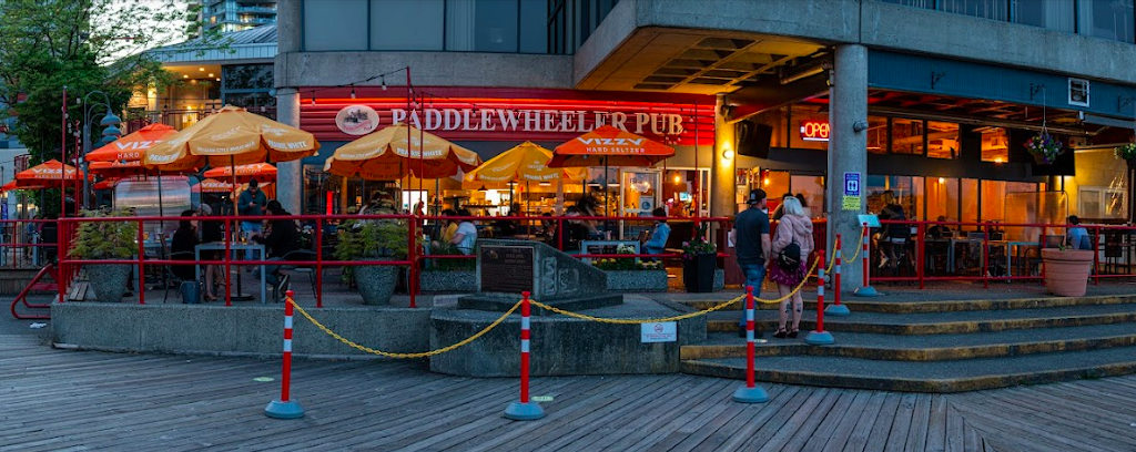 Paddlewheeler Pub | 810 Quayside Dr #126, New Westminster, BC V3M 6B9, Canada | Phone: (604) 524-1894