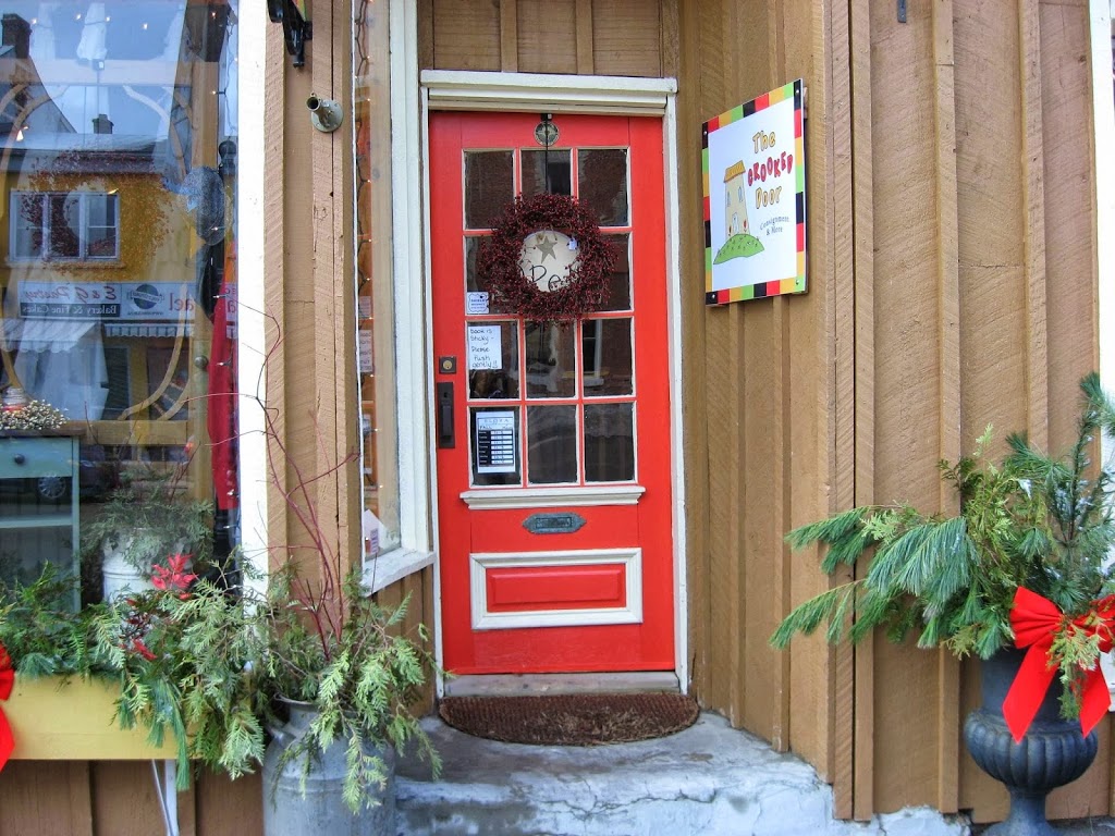 The Crooked Door & Village Kids | 136 Metcalfe St, Elora, ON N0B 1S0, Canada | Phone: (519) 846-5566