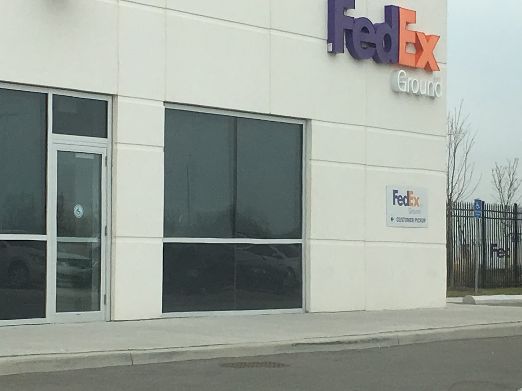 Fedex Distribution Centre | 8964 York Regional Rd 27, Woodbridge, ON L4L 1A7, Canada | Phone: (800) 463-3339