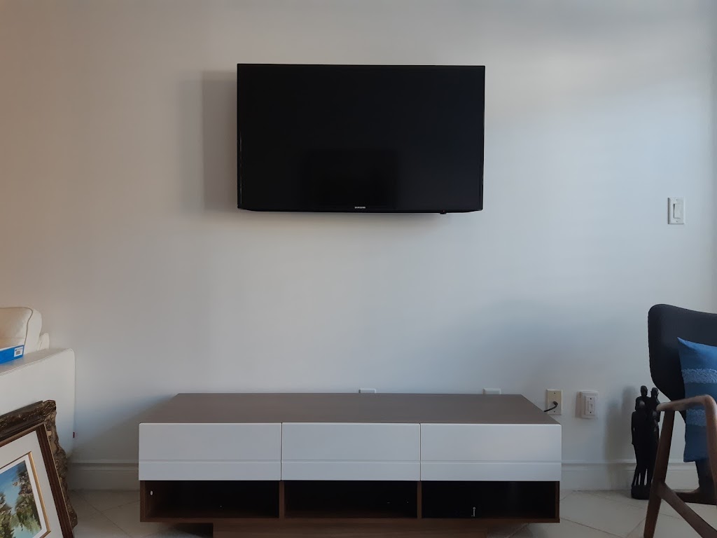 LeonExpress Furniture Assembly and TV Wall Mount Installation | 22 Ascalon Dr, Maple, ON L6A 0M5, Canada | Phone: (647) 882-5454