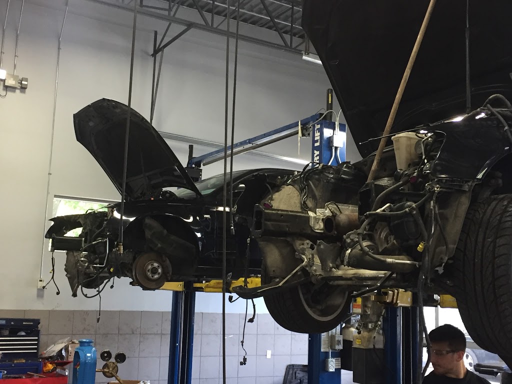 Speed AutoTech | 15681 Boul de Pierrefonds, Pierrefonds, QC H9H 5M1, Canada | Phone: (514) 696-2122