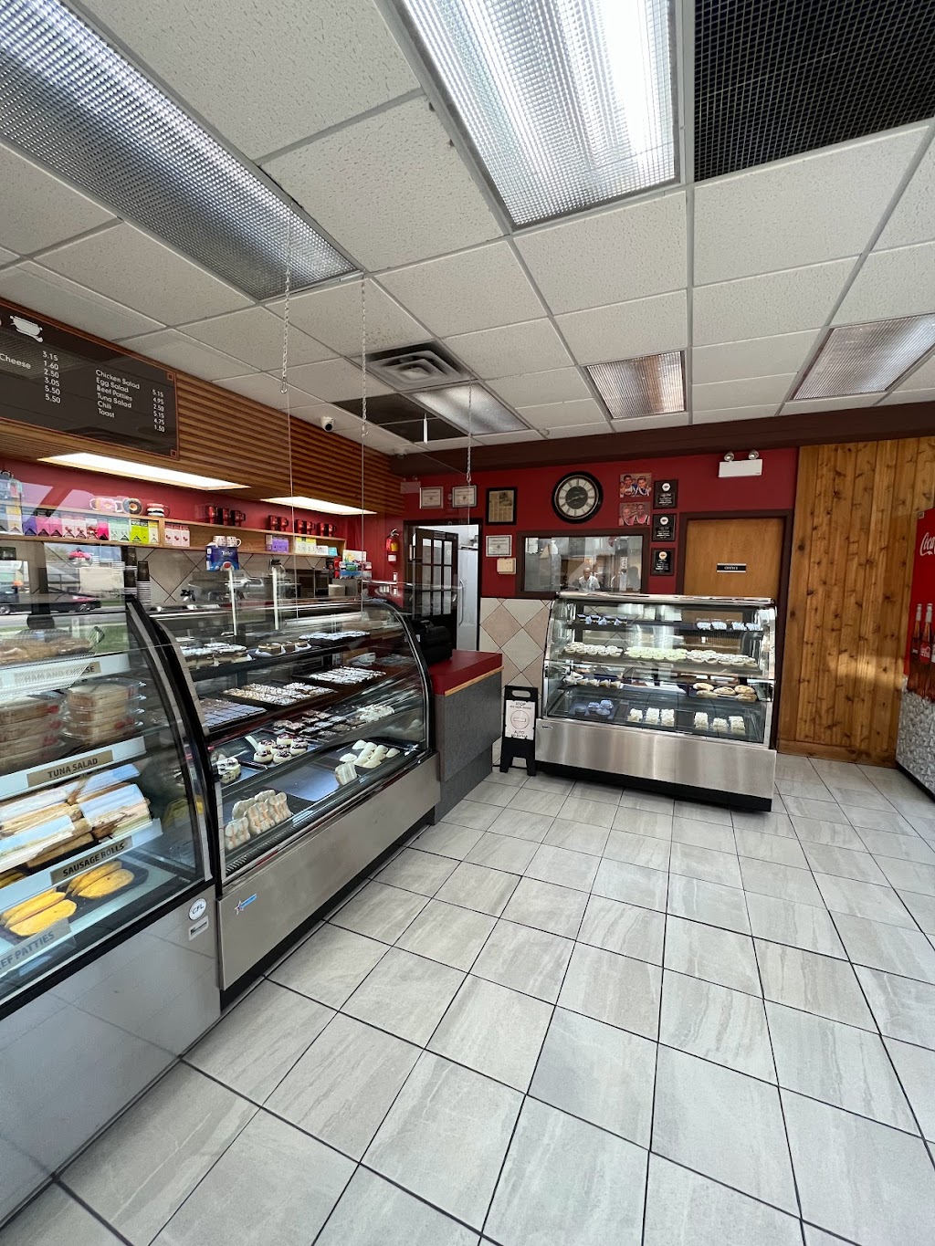 Coffee Way Donuts | 472 Division St, Kingston, ON K7K 4B1, Canada | Phone: (613) 546-9106