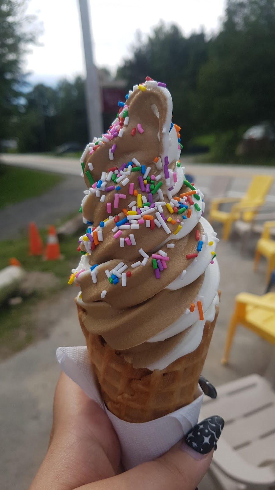 The Little Ice Cream Shop | 8230 St Margarets Bay Rd, Black Point, NS B0J 1B0, Canada | Phone: (782) 640-1516