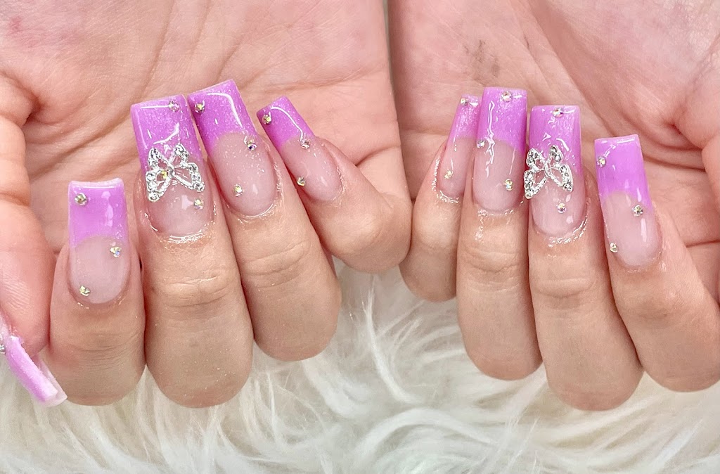 JinJin’s Nails & Spa | 2636 Eglinton Ave W, York, ON M6M 1T7, Canada | Phone: (416) 651-7455