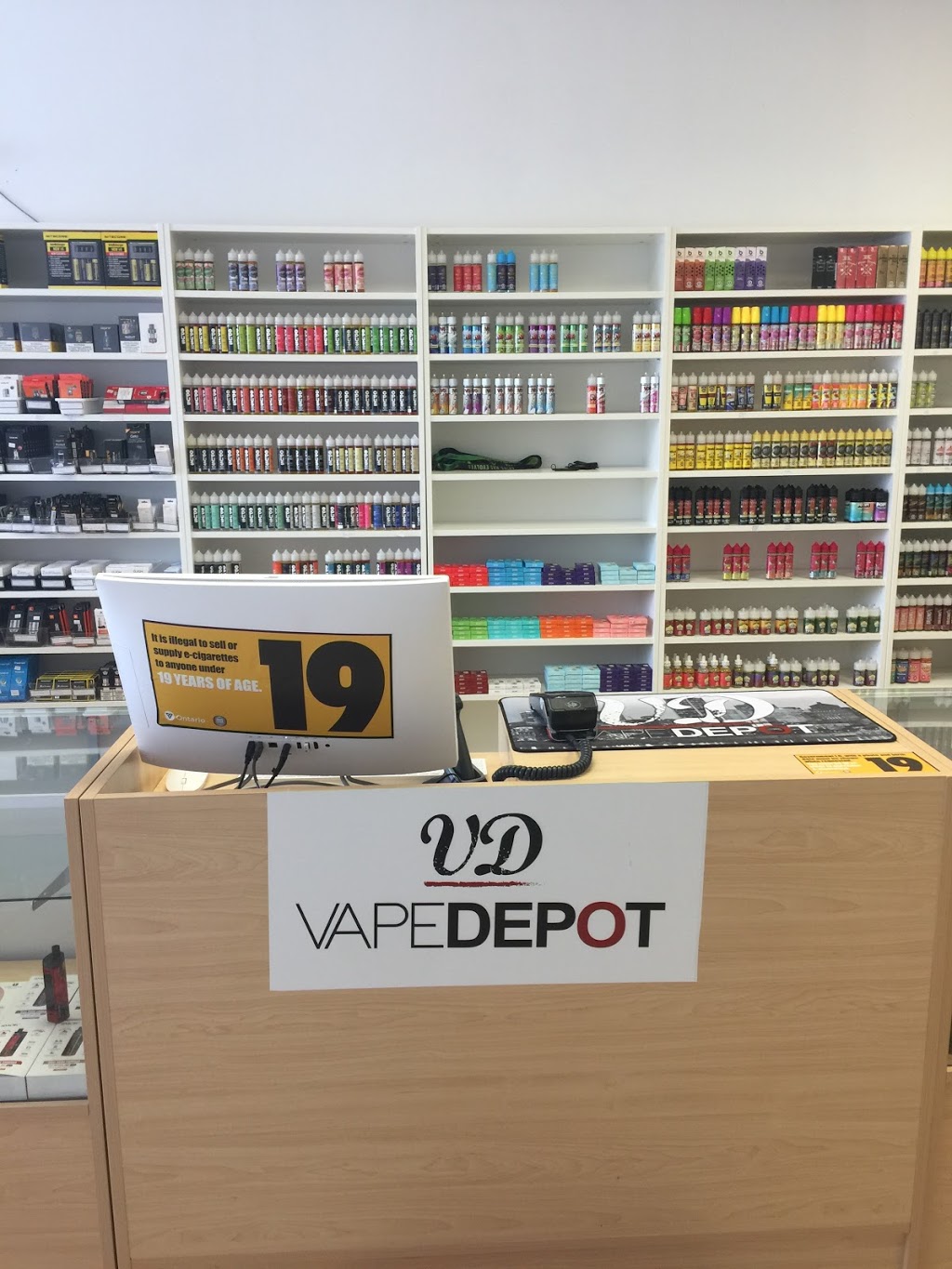 Vape Dépôt Ottawa | 1854 Carling Ave, Ottawa, ON K2A 1E3, Canada | Phone: (819) 319-1704