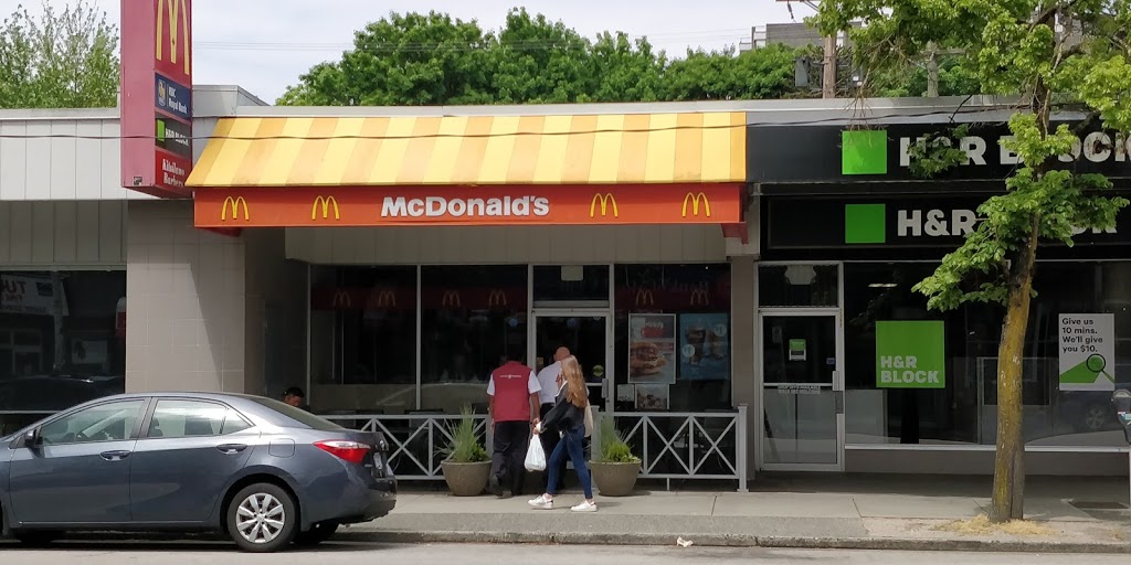 McDonalds | 2391 W 4th Ave, Vancouver, BC V6K 1P2, Canada | Phone: (604) 718-1185