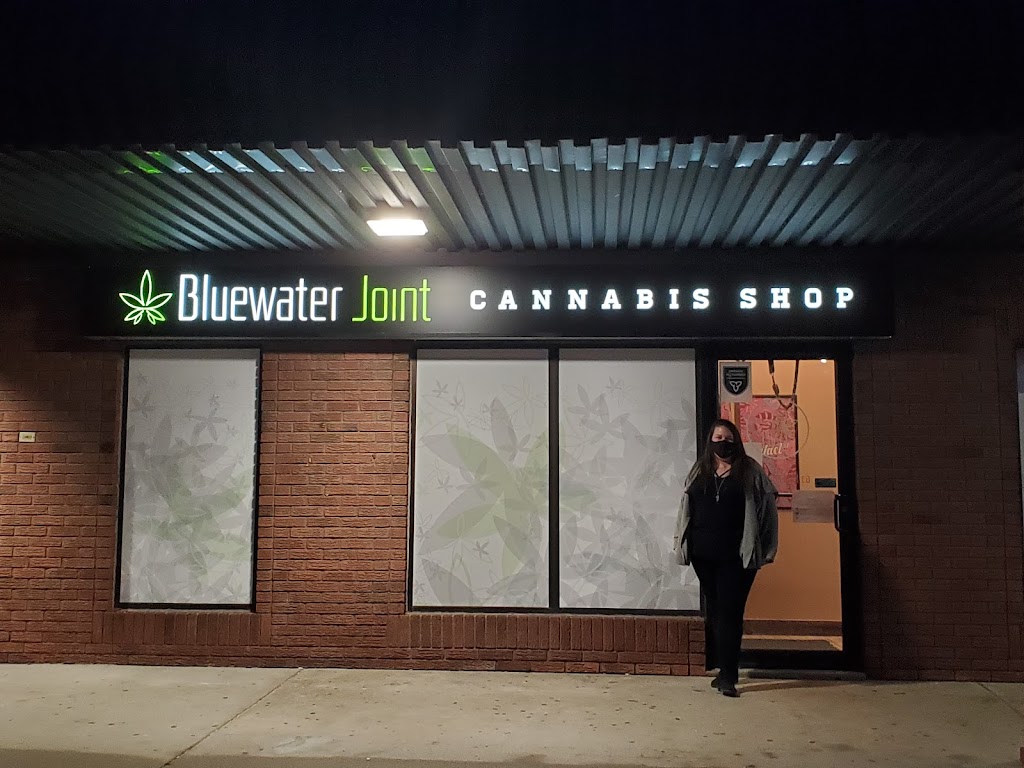 Bluewater Joint | 940 Murphy Rd Unit #1, Sarnia, ON N7S 5C4, Canada | Phone: (226) 895-6468